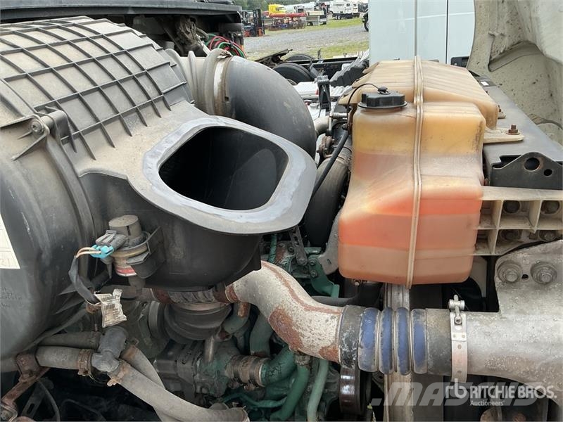 Volvo VNM Tractor Units