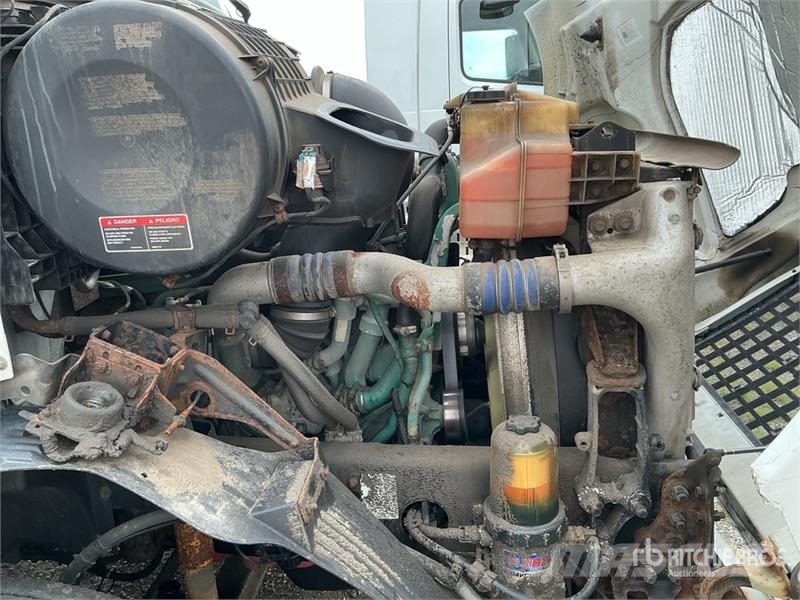 Volvo VNM Tractor Units