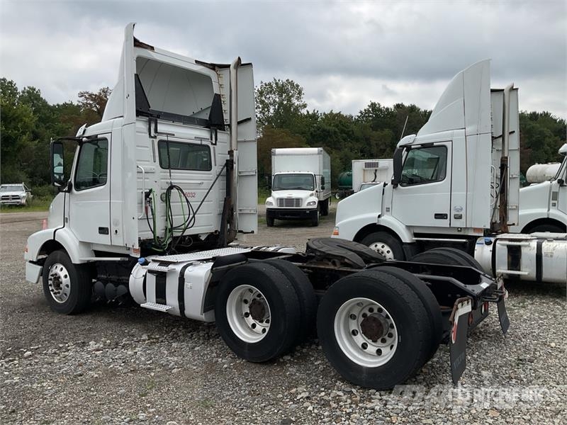 Volvo VNM Tractor Units
