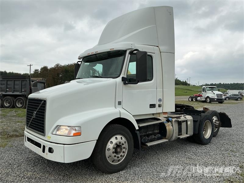 Volvo VNM Tractor Units