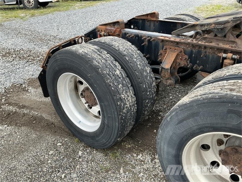 Volvo VNM Tractor Units