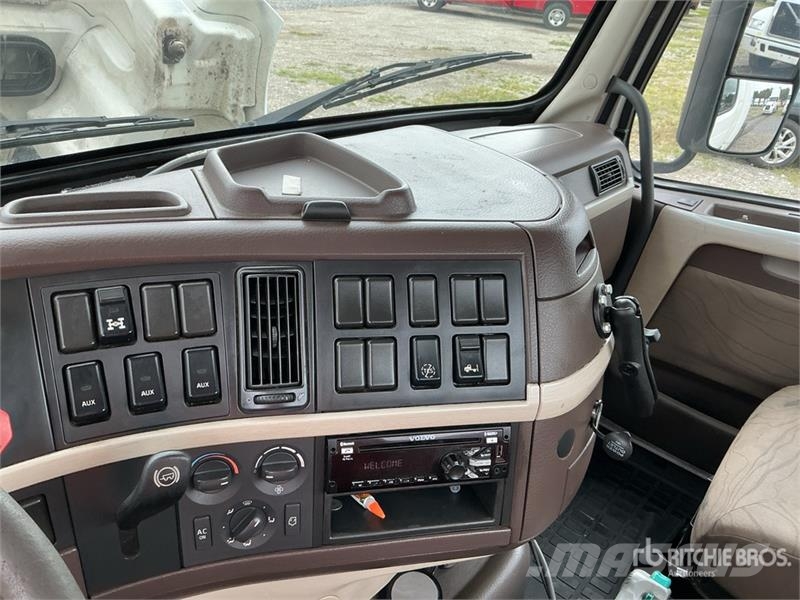 Volvo VNM Tractor Units