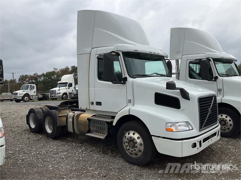Volvo VNM Tractor Units