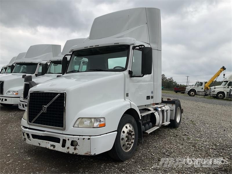 Volvo VNM Tractor Units