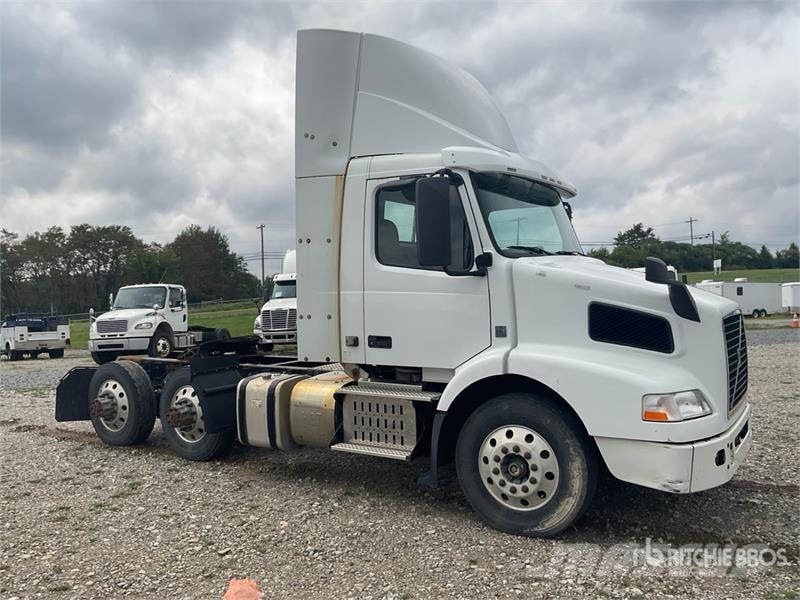 Volvo VNM Tractor Units