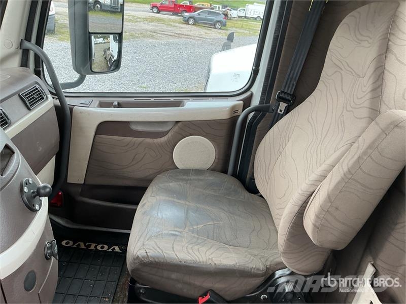 Volvo VNM Tractor Units