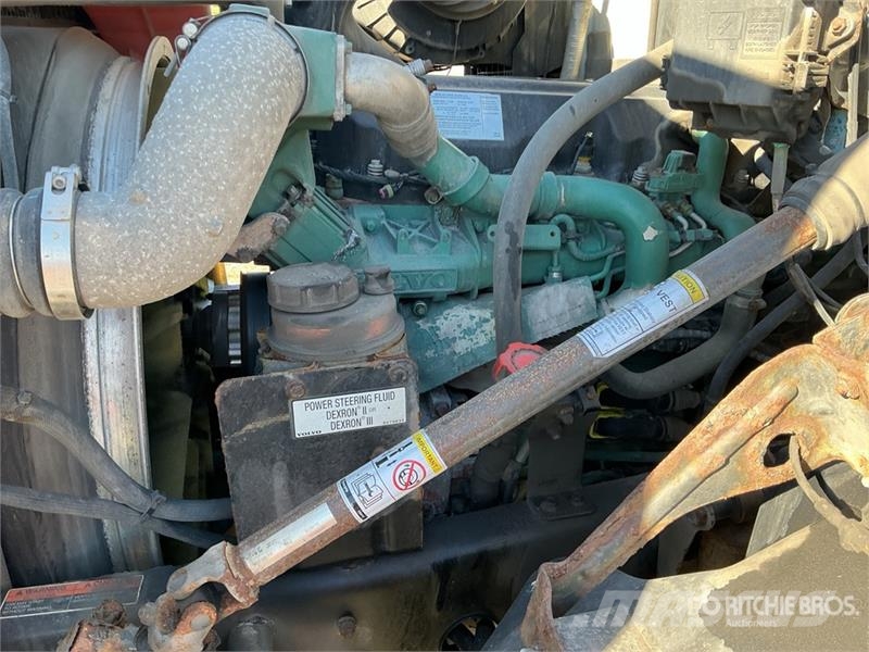 Volvo VNM وحدات الجر