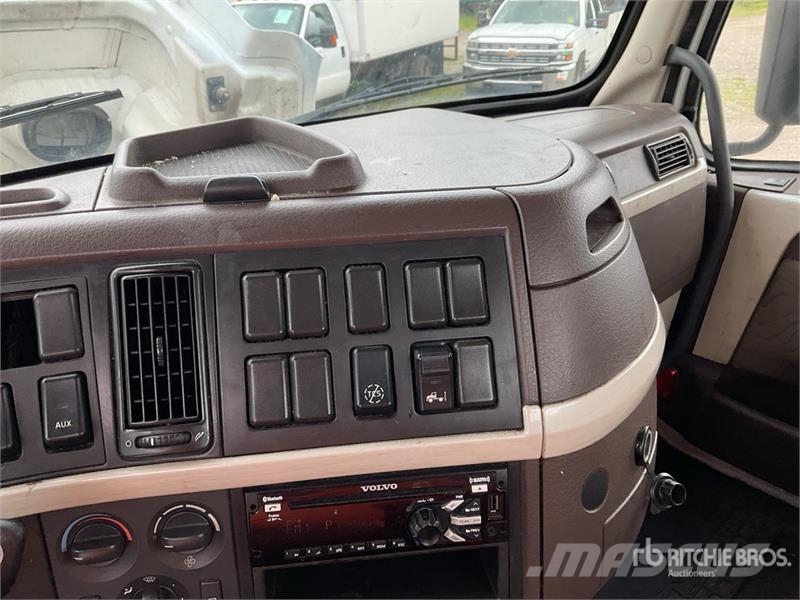 Volvo VNM Tractor Units