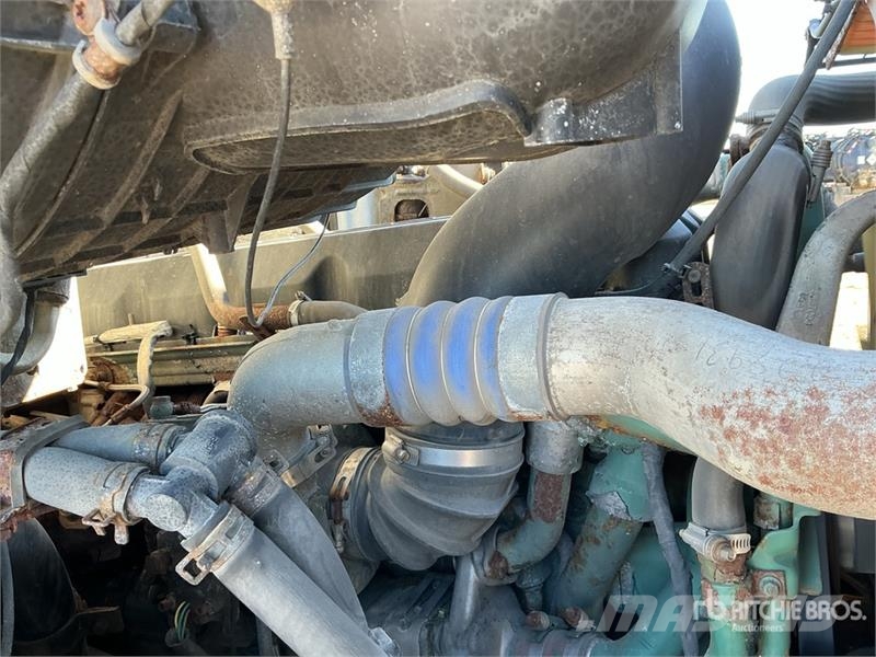 Volvo VNM وحدات الجر