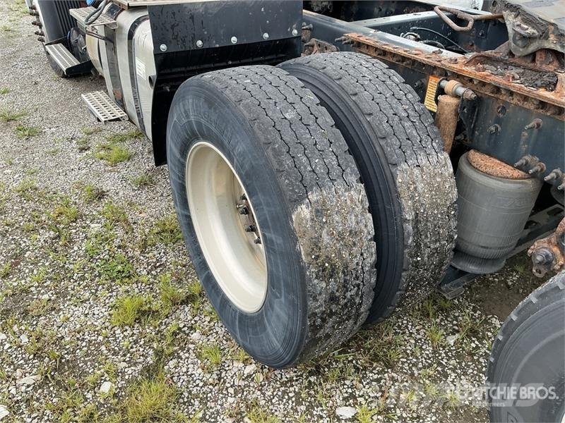 Volvo VNM Tractor Units