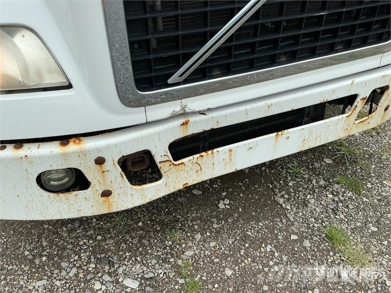 Volvo VNM Tractor Units