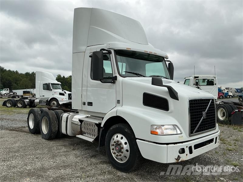 Volvo VNM Tractor Units
