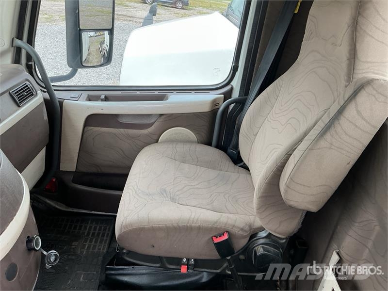 Volvo VNM Tractor Units