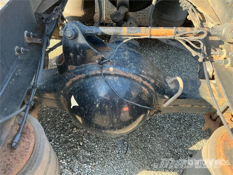 Volvo VNM200 6x4 T/A Day Cab Truck Tractor Traktorske jedinice