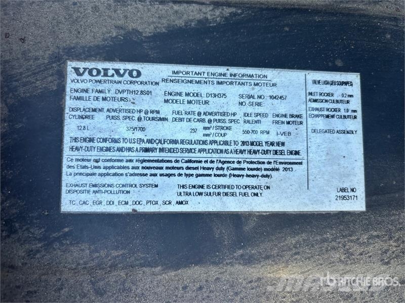 Volvo VNM200 6x4 T/A Day Cab Truck Tractor Tracteur routier