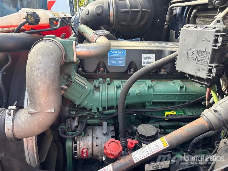 Volvo VNM200 6x4 T/A Day Cab Truck Tractor (Inoperable) Traktorske jedinice