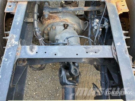 Volvo VNR300 6x4 T/A Day Cab Truck Tractor (Inoperable) Traktorske jedinice