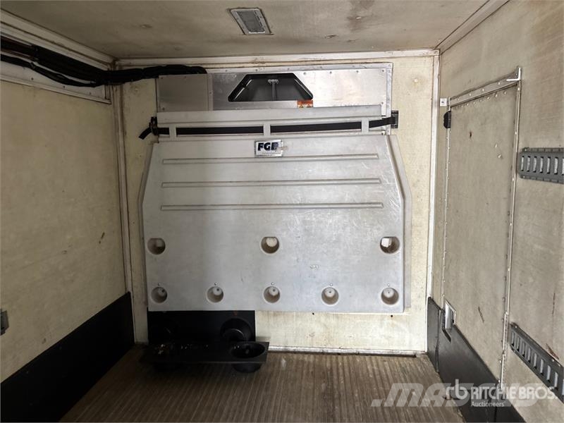 VT Hackney 28 ft x 102 in S/A Refrigerated Trailer Temperature controlled semi-trailers
