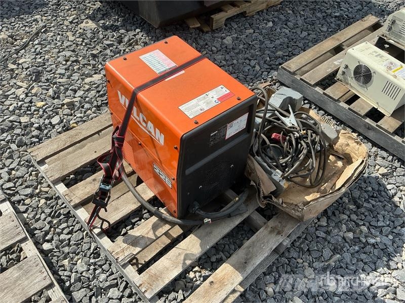  Vulcan 255 A Skid-Mounted Stick Electric Welder Poste à souder