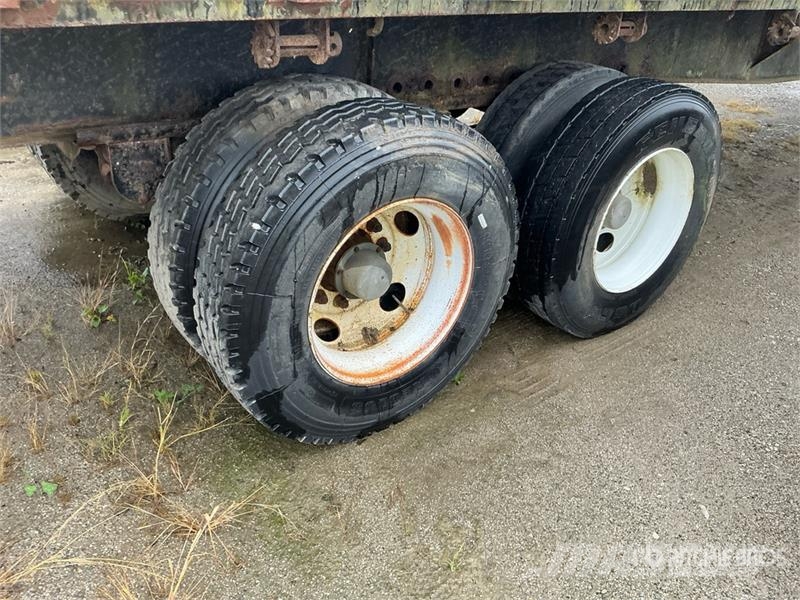 Wabash 40000 lb 48 ft T/A Flatbed Trailer Platformy / Przyczepy z otwieranymi burtami