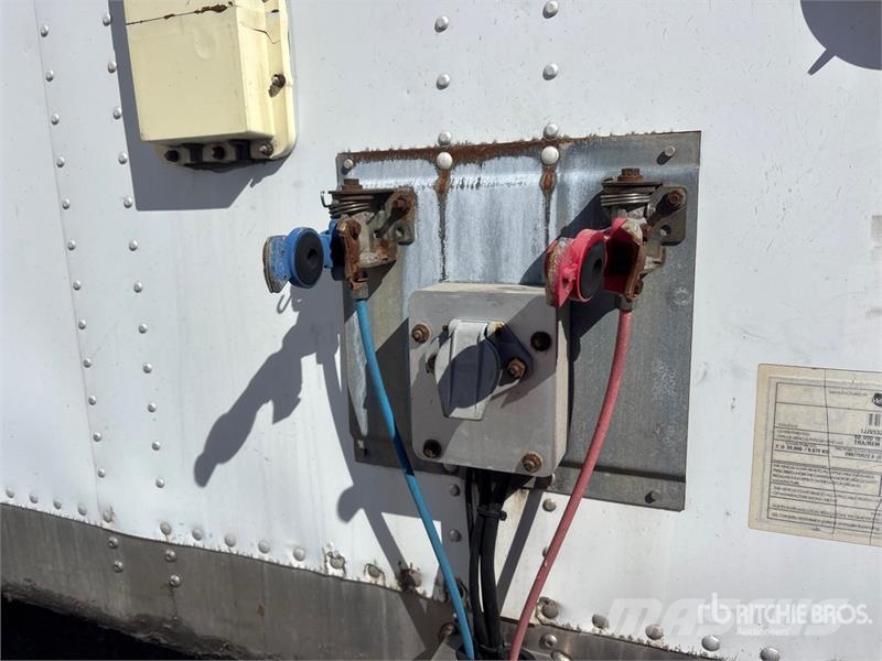 Wabash DVCVHPC 53 ft x 102 in T/A Van Trailer 厢式拖车