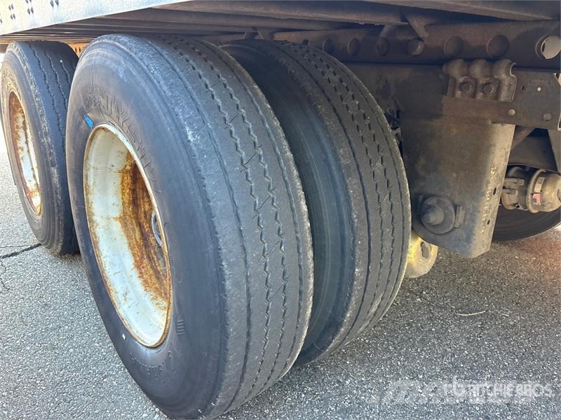 Wabash DVCVHPC 53 ft x 102 in T/A Van Trailer 箱體拖車