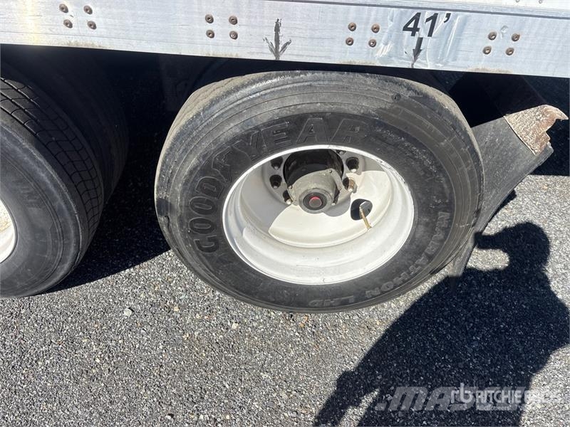 Wabash DVCVHPC 53 ft x 102 in T/A Van Trailer 厢式拖车