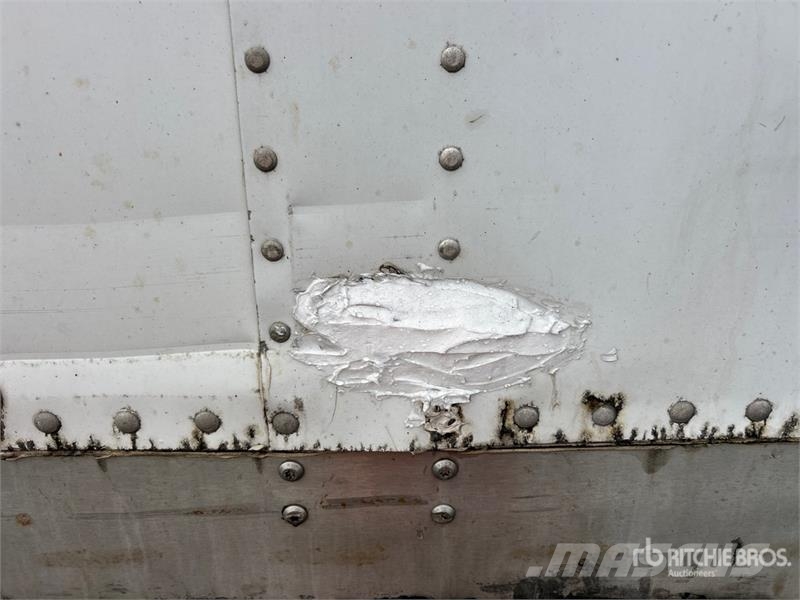Wabash DVCVHPC 53 ft x 102 in T/A Van Trailer Van Body Trailers