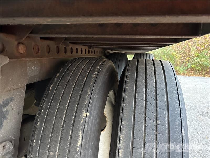 Wabash DVCVHPC 53 ft x 102 in T/A Van Trailer Причепи-фургони
