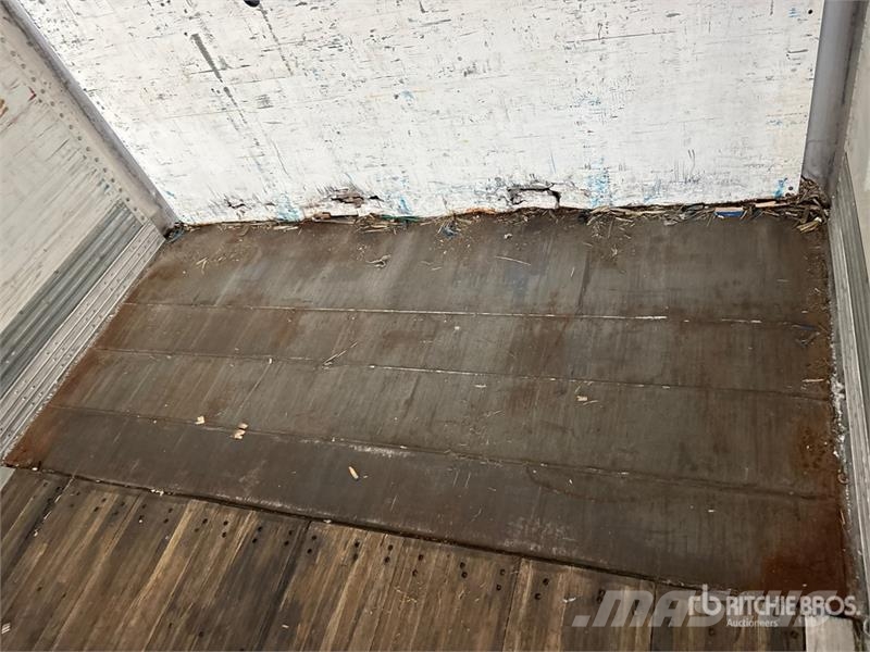 Wabash DVCVHPC 53 ft x 102 in T/A Van Trailer 箱體拖車