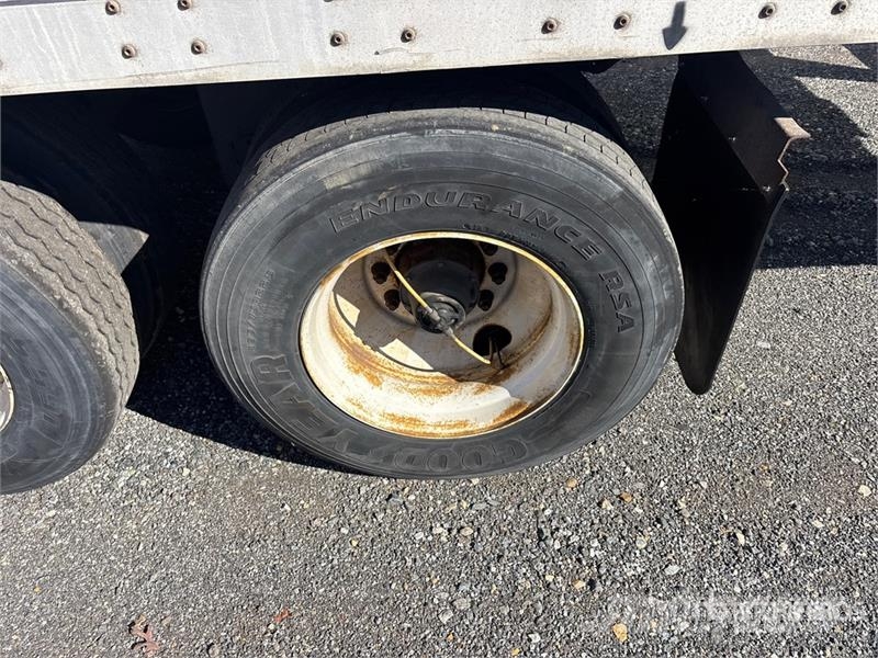 Wabash DVLSHPC 53 ft x 102 in T/A Van Trailer Furgons