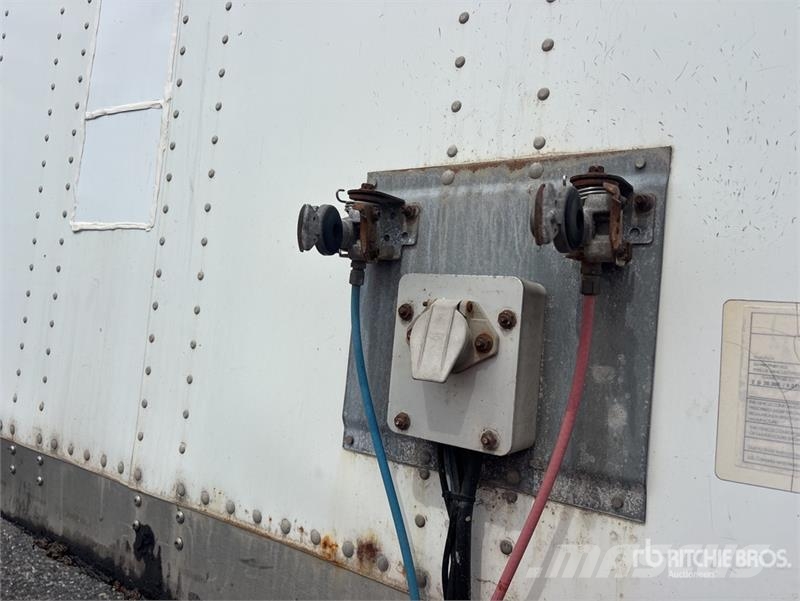 Wabash DVLSHPC 53 ft x 96 in T/A Van Trailer Причепи-фургони
