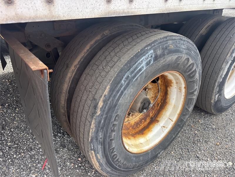 Wabash DVLSHPC 53 ft x 96 in T/A Van Trailer Причепи-фургони
