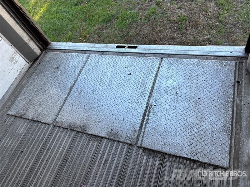 Wabash RFALHSA 51 ft x 102 in T/A Refrigerated Trailer Полуприцепы-рефрижераторы