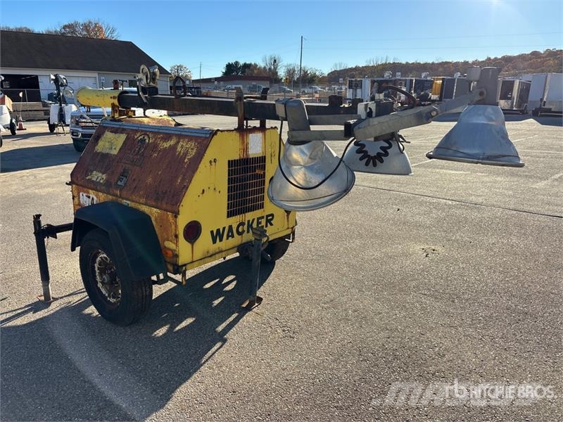 Wacker LT4 Fénytornyok