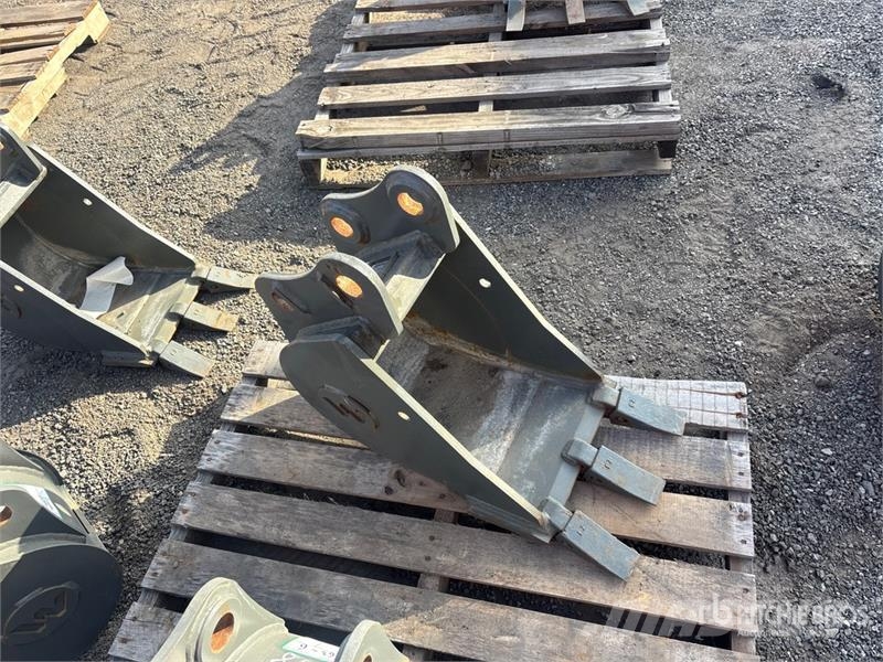 Wacker Neuson 28z3 12 in Digging Excavator Bucket Baldes
