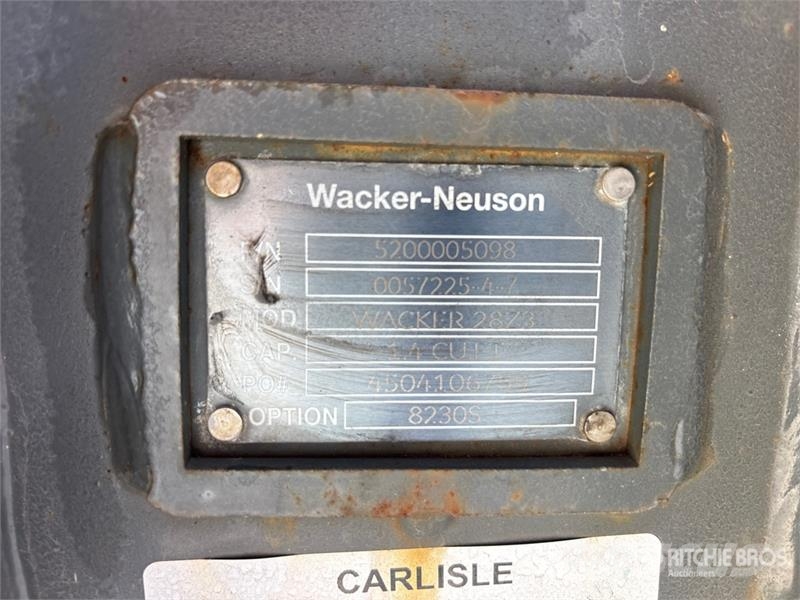 Wacker Neuson 28z3 12 in Digging Bucket Baldes