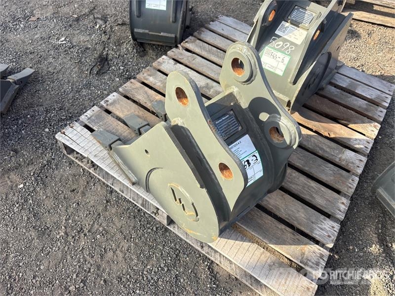 Wacker Neuson 28z3 12 in Digging Excavator Bucket Baldes
