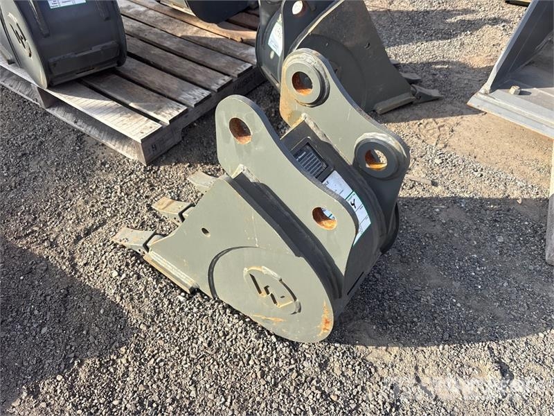 Wacker Neuson 28z3 12 in Digging Excavator Bucket Baldes