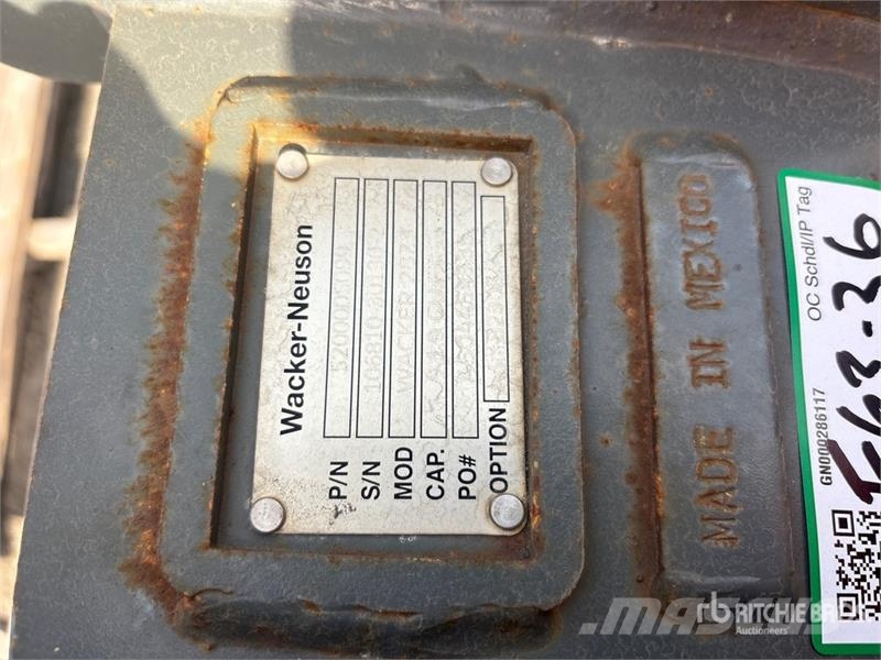 Wacker Neuson 28z3 16 in Digging Excavator Bucket Cucharones