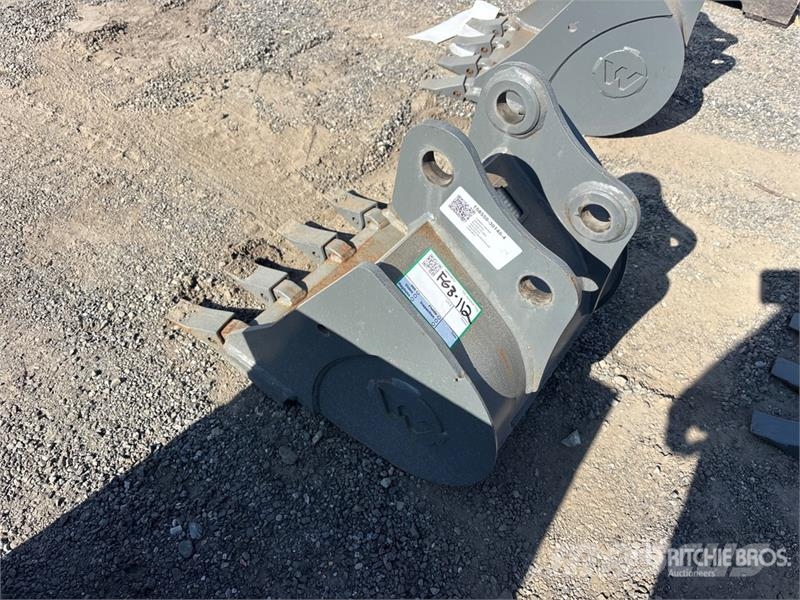 Wacker Neuson 28Z3 18 in Digging Excavator Bucket Pistoane