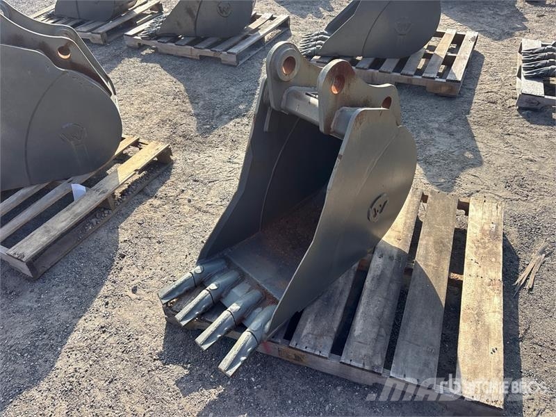 Wacker Neuson 28z3 18 in Digging Excavator Bucket Baldes