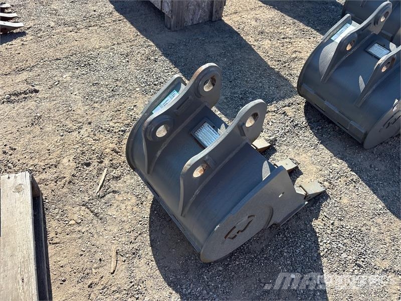 Wacker Neuson 28Z3 18 in Digging Excavator Bucket Cucharones