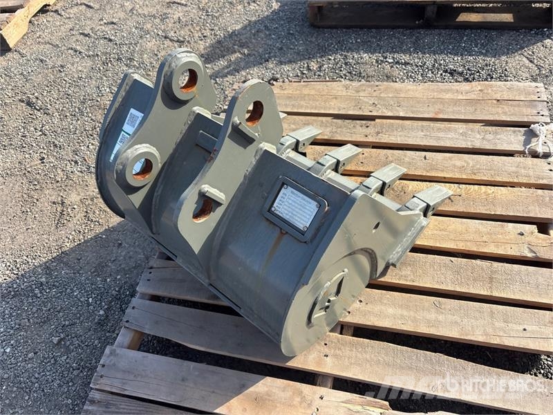 Wacker Neuson 28z3 24 in Digging Excavator Bucket Baldes