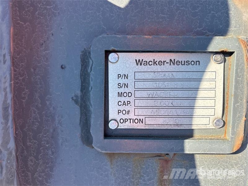 Wacker Neuson 28Z3 24 in Digging Excavator Bucket Cucharones