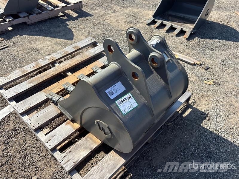 Wacker Neuson 28Z3 24 in Digging Excavator Bucket Baldes