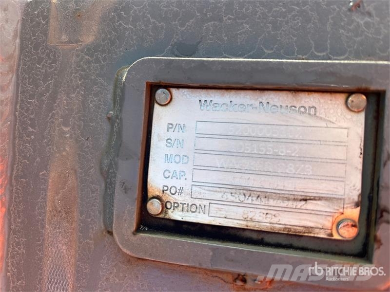 Wacker Neuson 28z3 24 in Digging Excavator Bucket Baldes