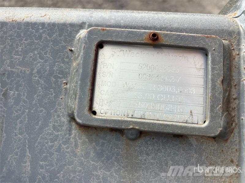 Wacker Neuson 28z3 36 in Digging Excavator Bucket Cucharones