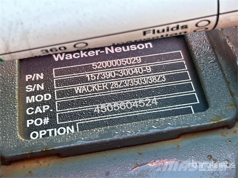 Wacker-neuson 28z3 8 in Quick Coupler موصلات سريعة