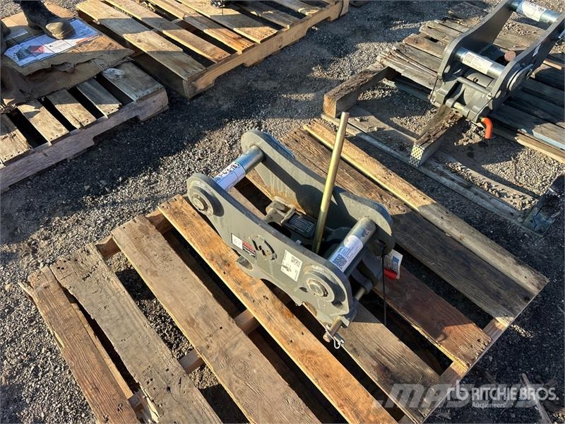  Wacker-neuson 50z3 10 in Quick Coupler موصلات سريعة